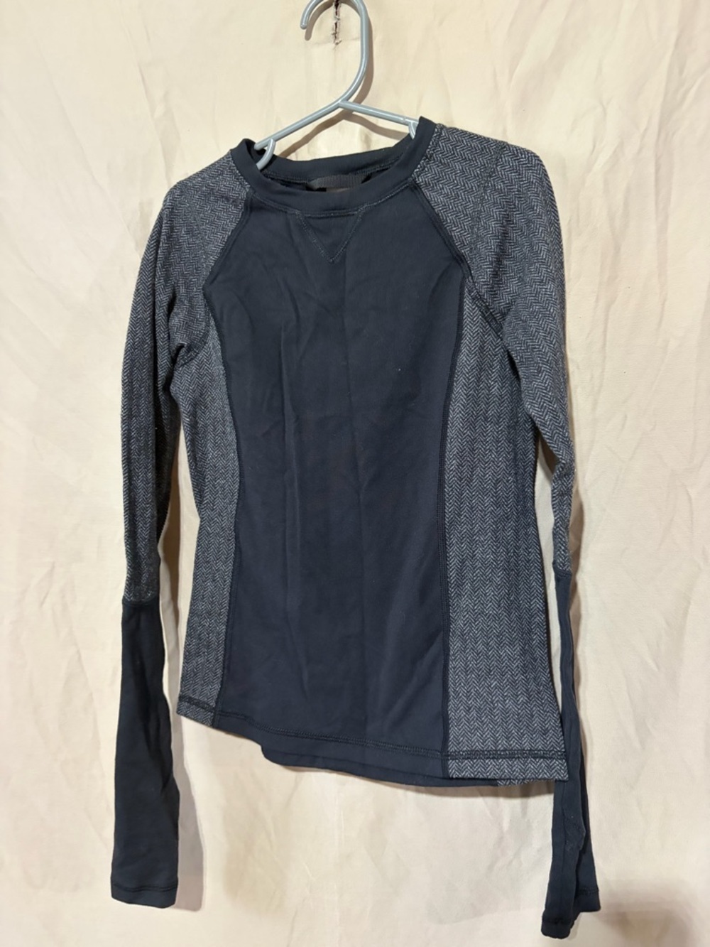 Ivivva long sleeve